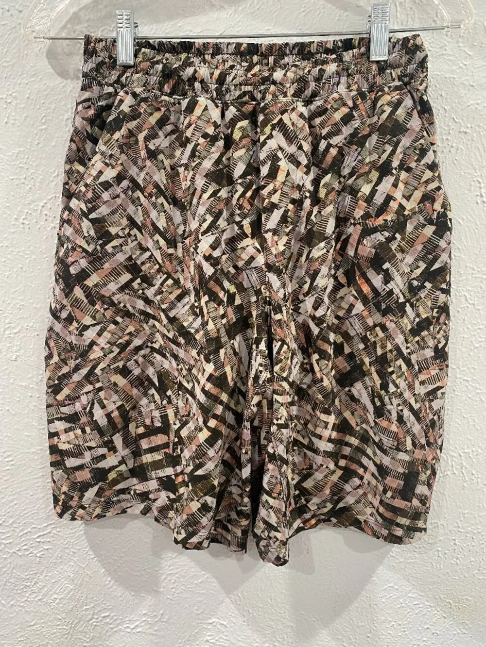 LuLuLemon, Pace Breaker Lined Short 9